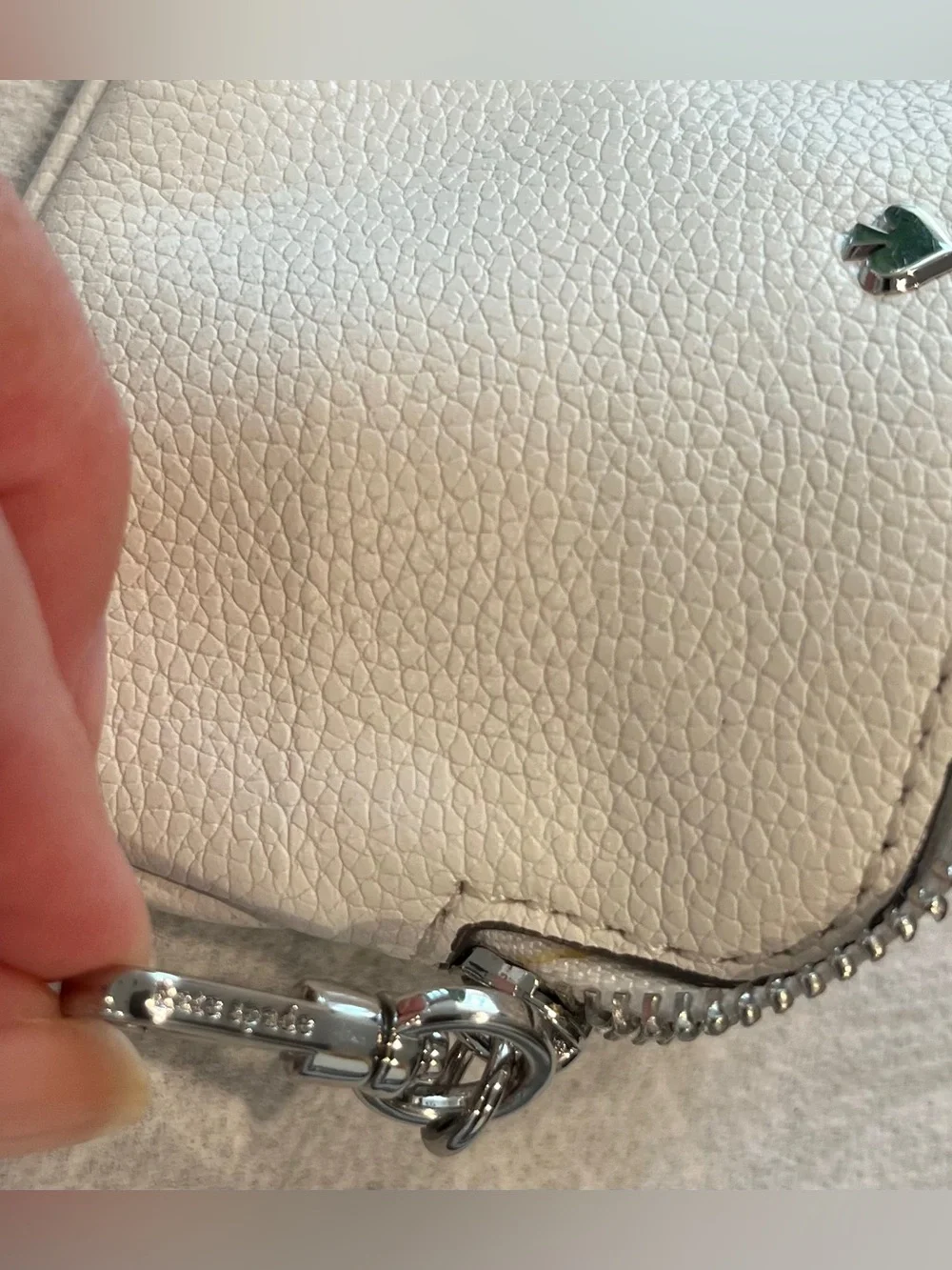 Kate Spade White Pebbled Leather Small Zip Pouch with Keychain